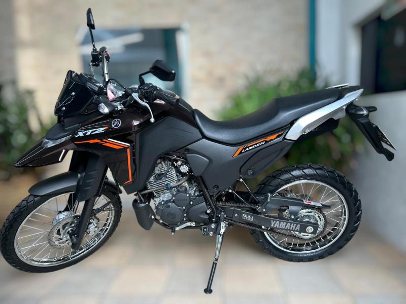 YAMAHA - LANDER | Ano 2026